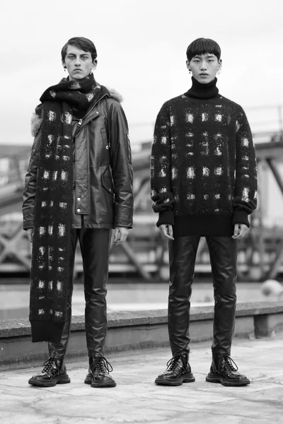 Look 12